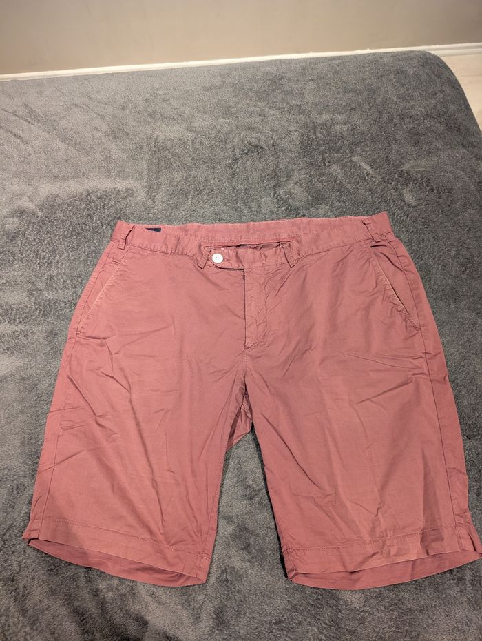 Schort rouge Façonnable taille 52