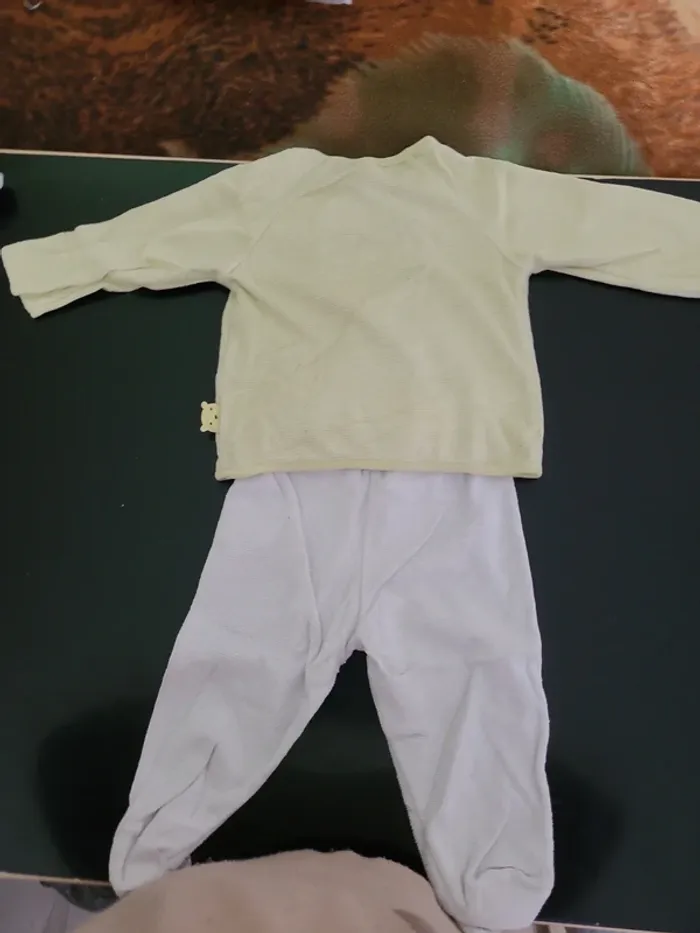 Lots  de 2 pyjamas en 9mois - photo numéro 9