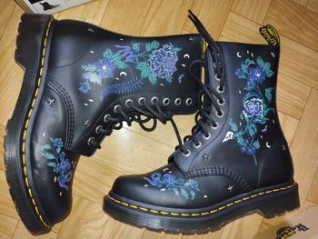 DR Martens taille 40 neuves floral