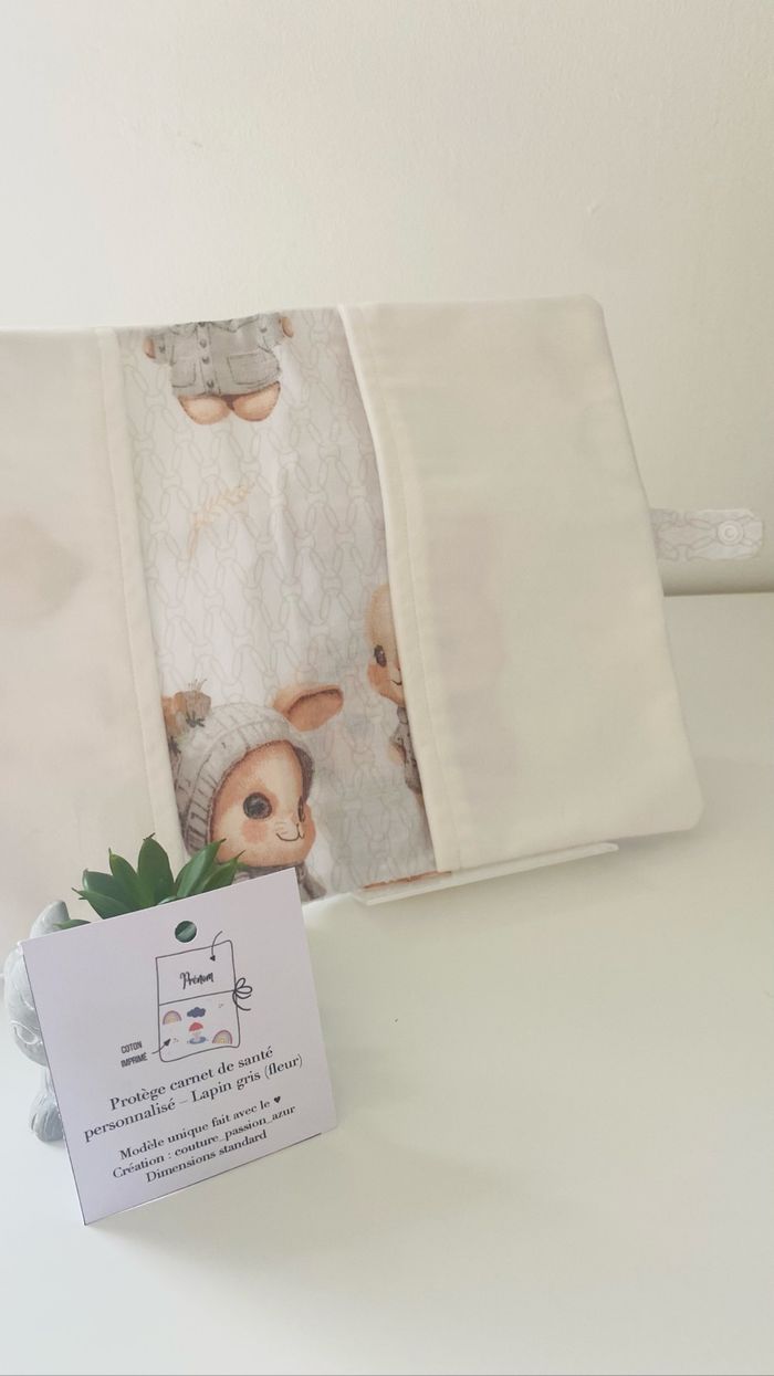 Protège carnet de santé personnalisable bébé enfant prénom lapin fleurs - photo numéro 3