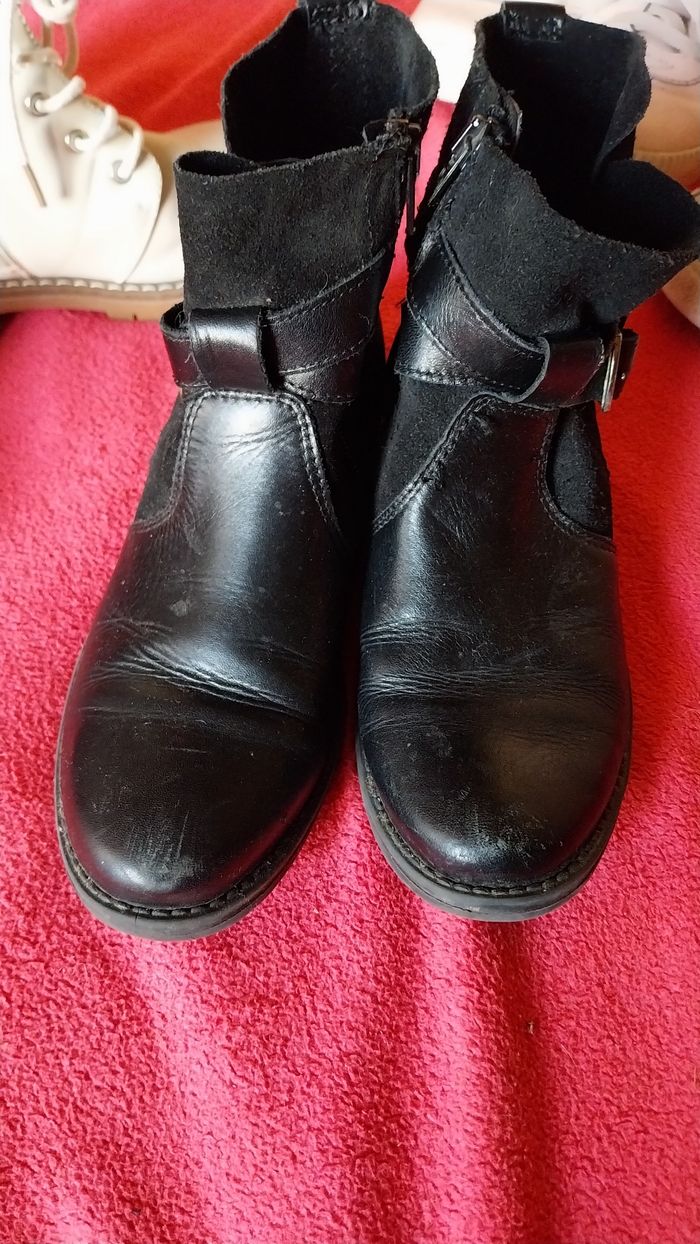 2 baskets et  2 bottines  fille 34 - photo numéro 3