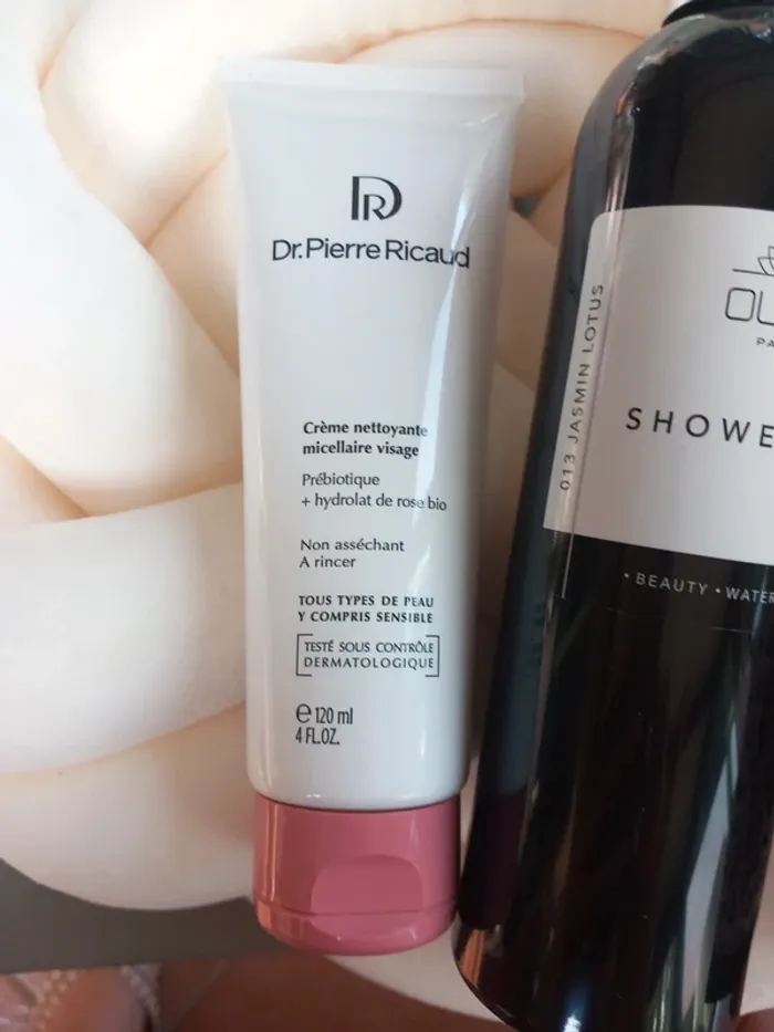 Crème micellaire et produit douche lotus - photo numéro 2