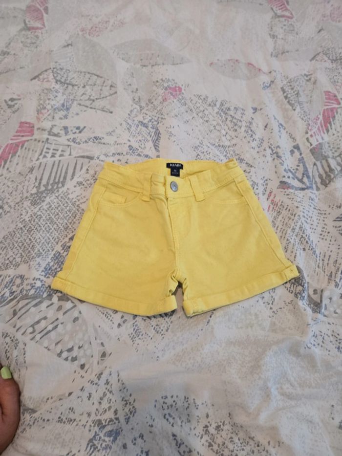 Short fille taille 4ans kiabi