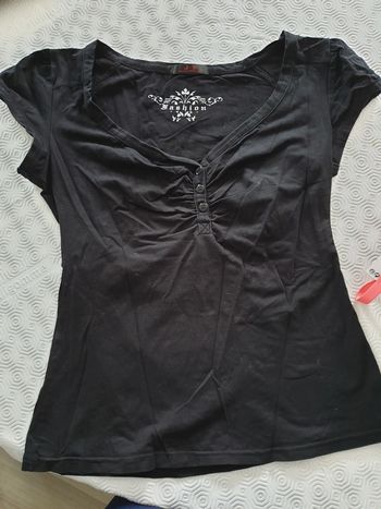 Tee-shirt décolleté