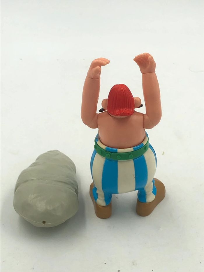 Figurine Obelix + Menhir Toycloud 1980 Albert René - photo numéro 3