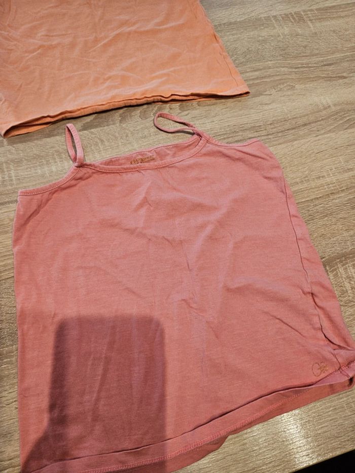 2 débardeurs 12 ans - photo numéro 2