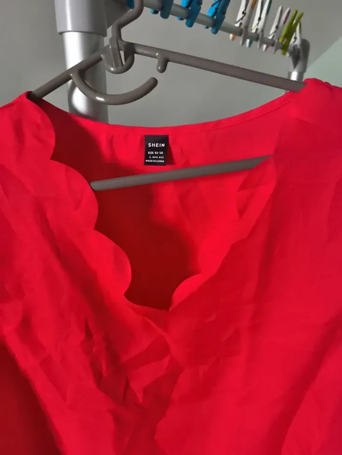 Blouse rouge - photo numéro 2