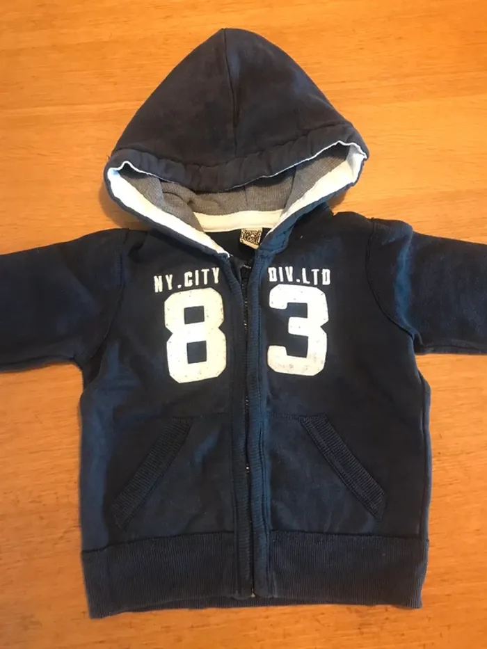 Lot 4 sweat 3 ans - photo numéro 4