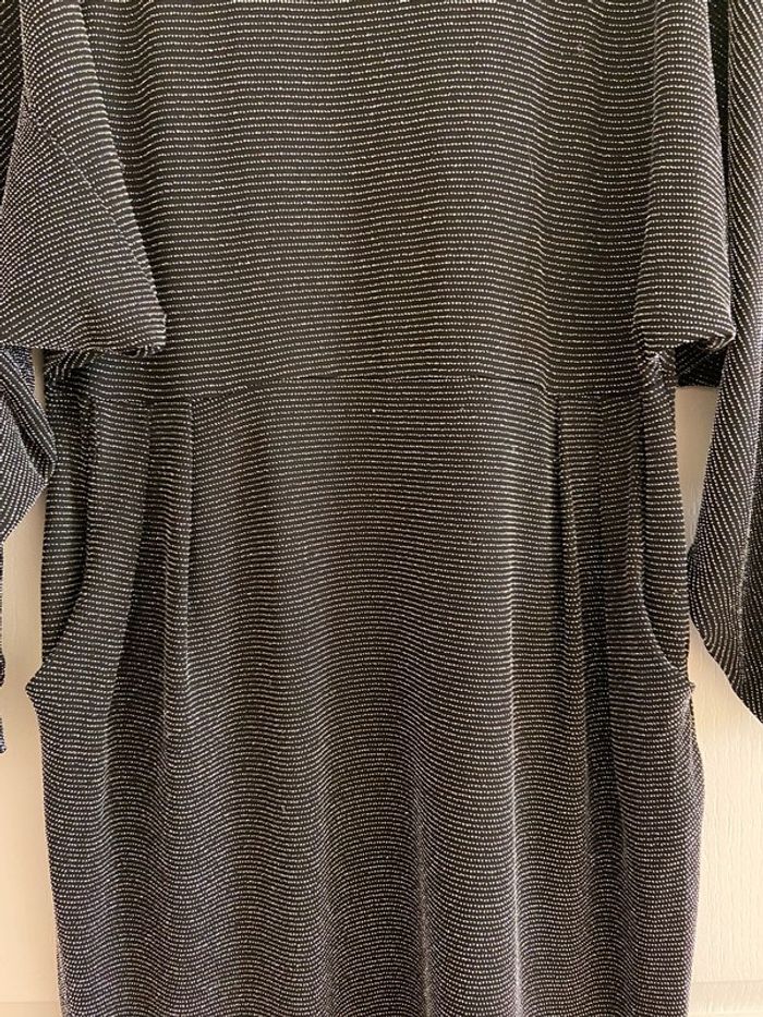 Robe gris avec file argenté Zara , longueur de la robe 115 cm, col rond, taille M neuf - photo numéro 10