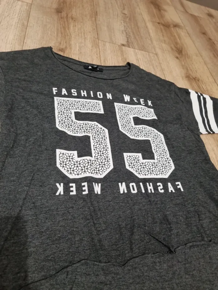 T shirt fashion week gris jennyfer - photo numéro 3