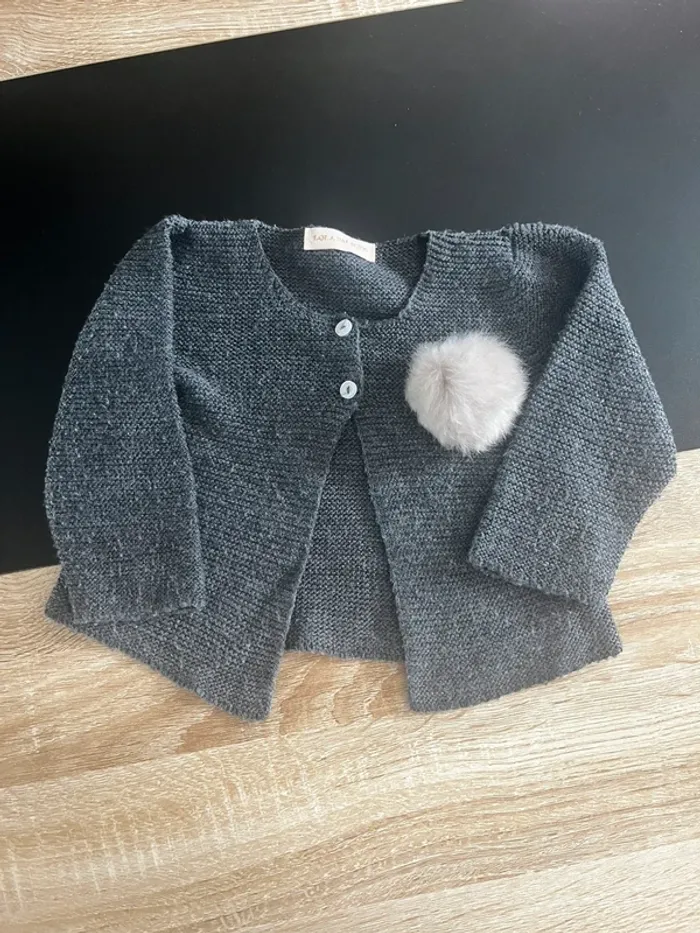 Gilet fin taille 2 ans (taille petit plutôt 12 mois)