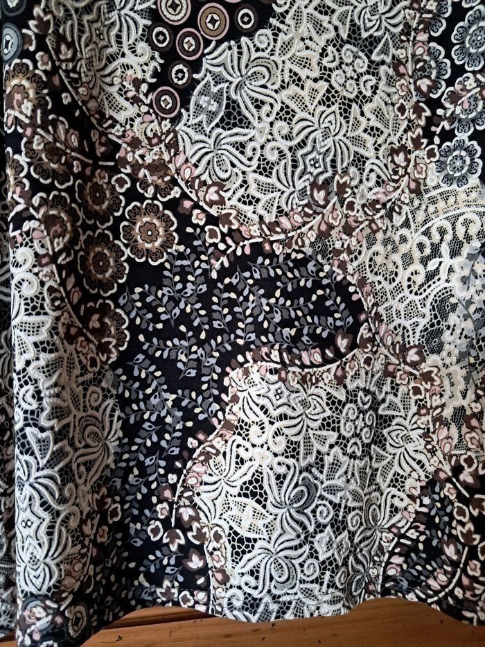 Chemise NEUVE pour femme taille 50 - photo numéro 6