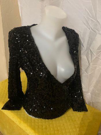 Cardigan Danity à sequin taille S tres bon état noir idéale pour les fêtes 🥳