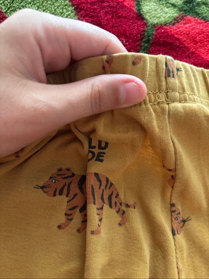 Pyjama léger aux motifs tigres et écriture - photo numéro 9