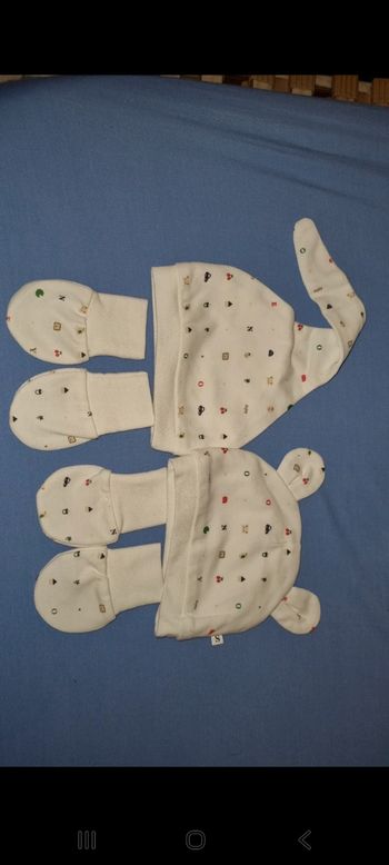 Lot bonnet + gants naissance mixte neuf