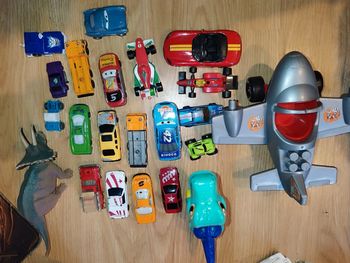 Lot de jouets