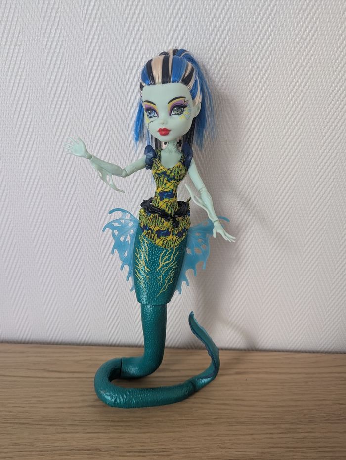 Poupée Monster high Frankie great scarrier reef