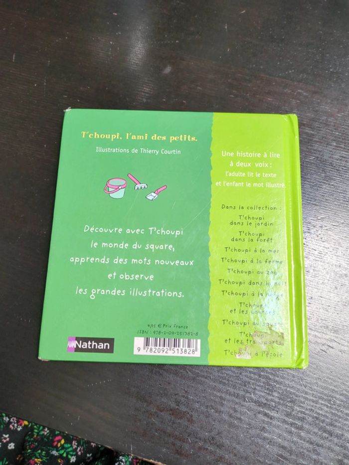 T'choupi tchoupi a deux voix au square - photo numéro 2