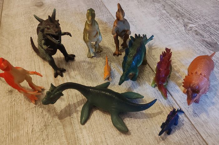 lot de figurines - photo numéro 3
