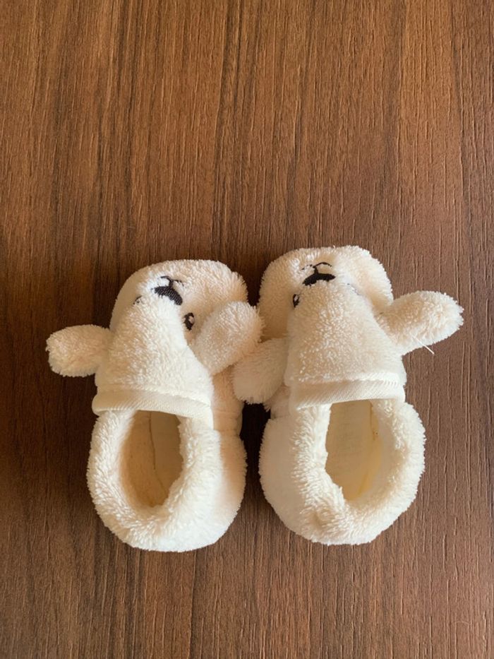 Chaussons 6-9 mois peluche - photo numéro 2