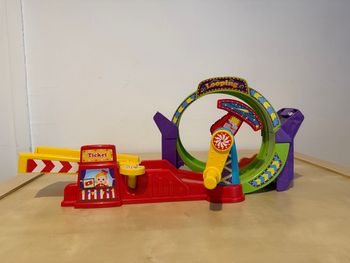  Tut Tut Bolides, Tut Tut Looping