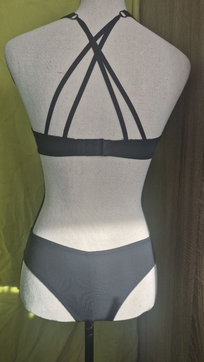 Body noir - photo numéro 3