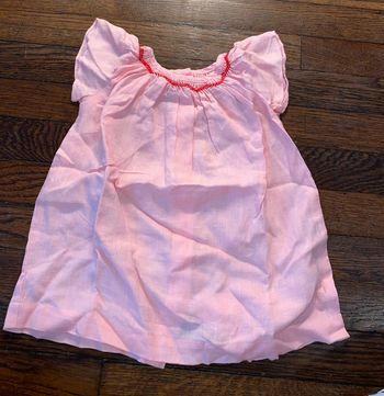 Robe en lin rose et Théo  6 mois Valeur 45 euros