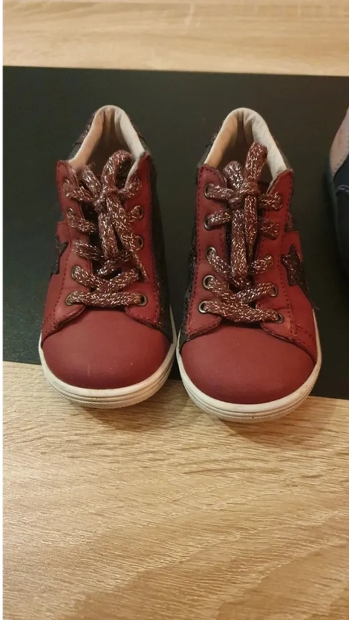 Lot de 3 paires de chaussures pointure 23 - photo numéro 6