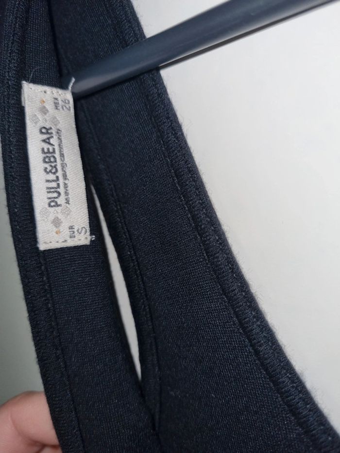 Robe moulante avec dos nu - photo numéro 3