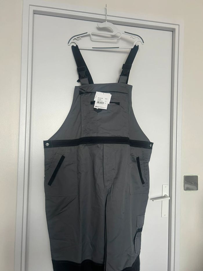 Salopette de travail PKA taille 56/58 france taille étiquette 66 allemand couleur gris foncé