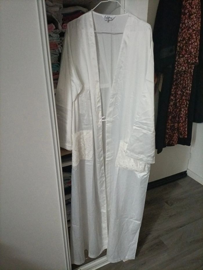 Peignoir femme robe de chambre en satin