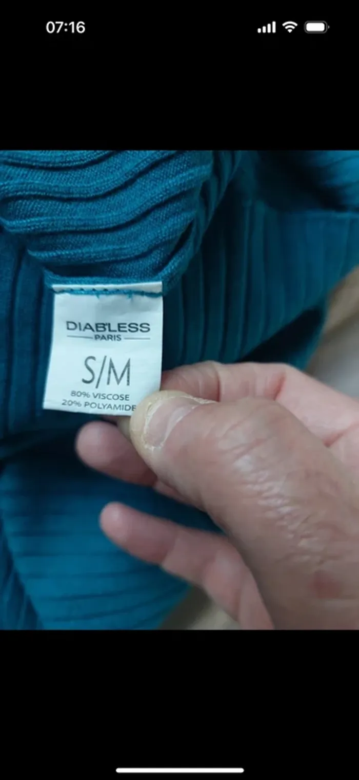 Pull fin Diabless taille  S / M - photo numéro 4