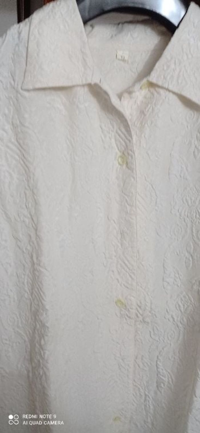 Chemise soie crème motif gaufré