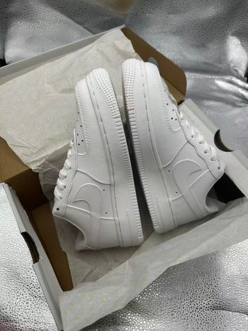 Nike Air Force 1 Low '07 Blanche 40.5