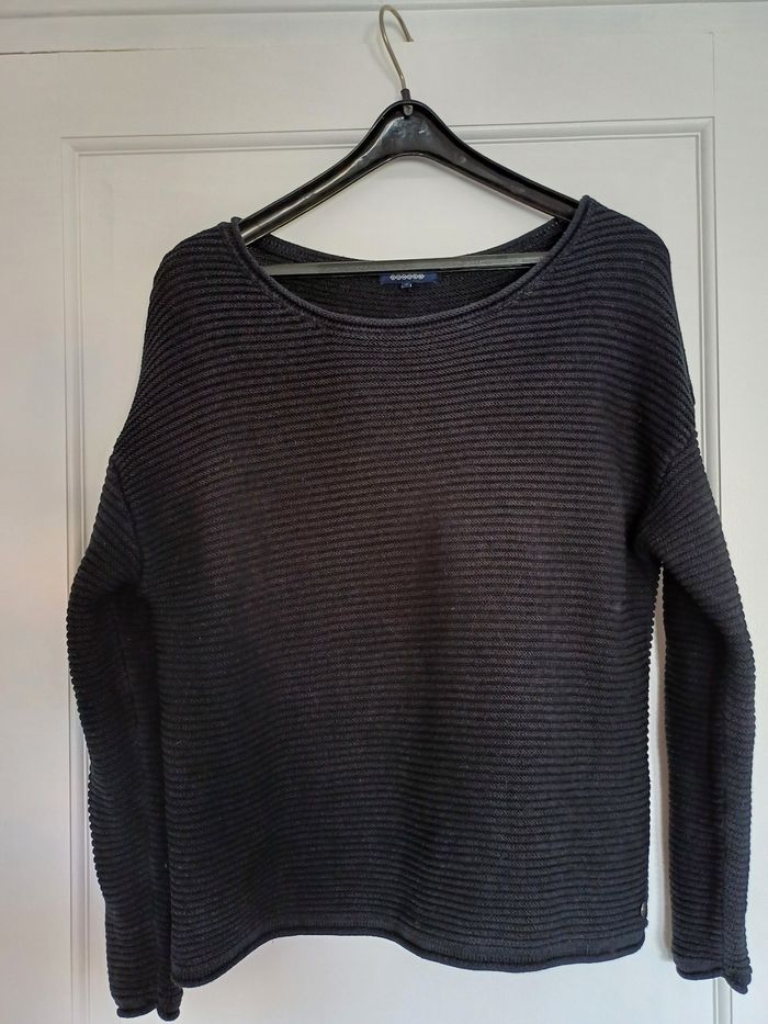 Pull noir - photo numéro 4