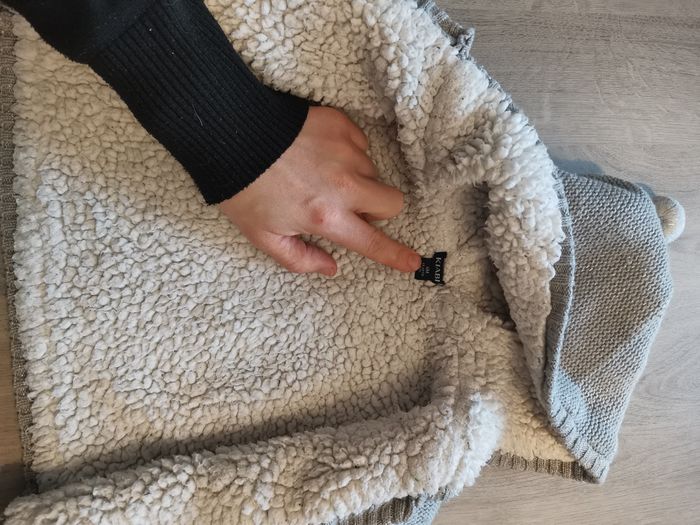 Gilet Kiabi bébé mixte 6 mois - photo numéro 4