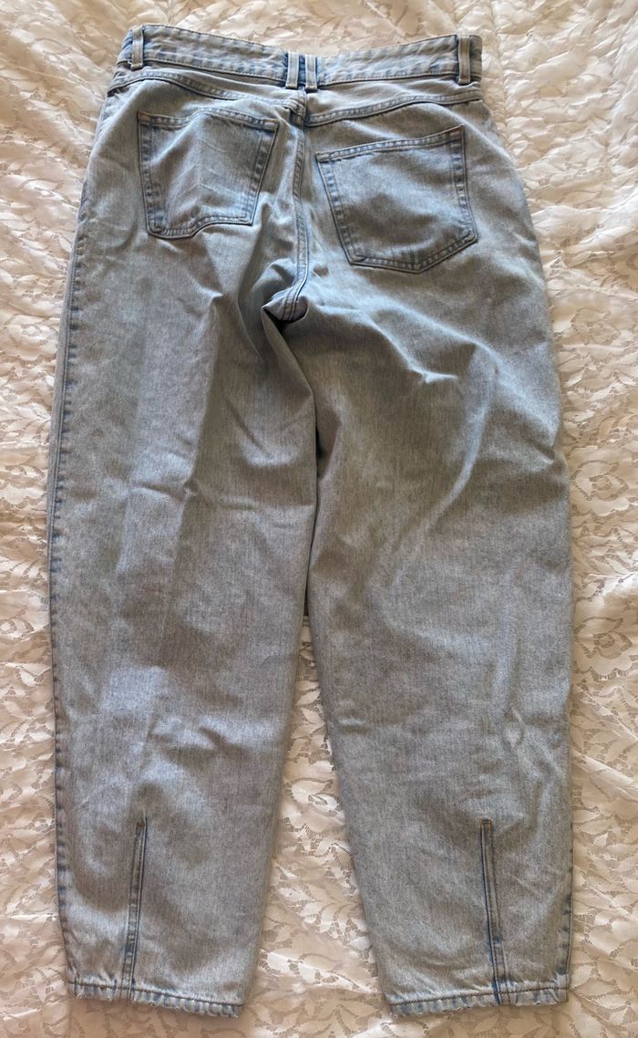 Jean mom fit délavé - photo numéro 4