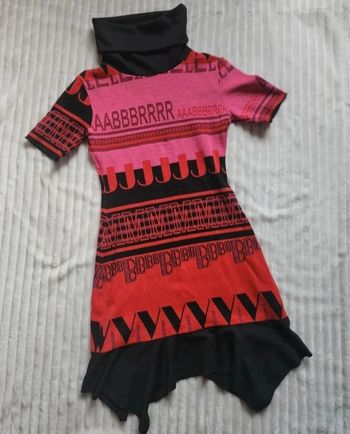 Robe moulante colorée Oti Creation – T34 – Col roulé