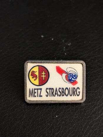 Pin's FC Metz Strasbourg Football