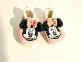Chaussons de naissance Minnie Disney NEUFS