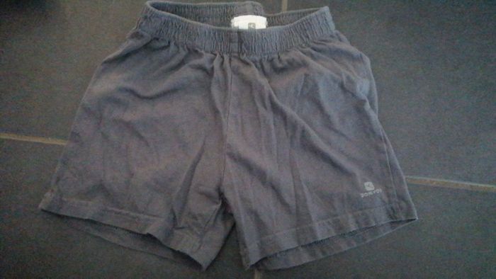 Short 4 ans domyos