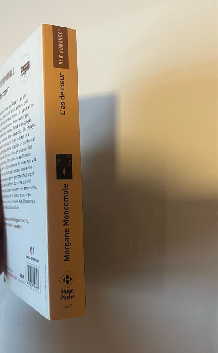 • L’as de coeur, morgane moncomble, édition hugo poche new romance - photo numéro 2