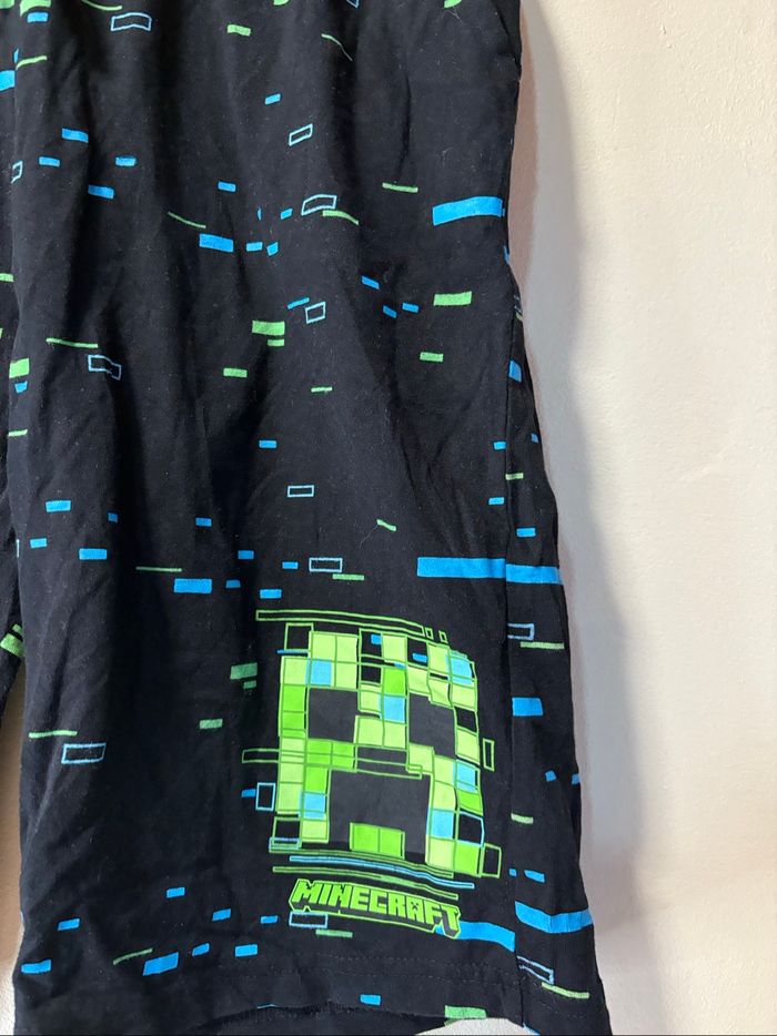 Short garçon taille 170/176 - photo numéro 2