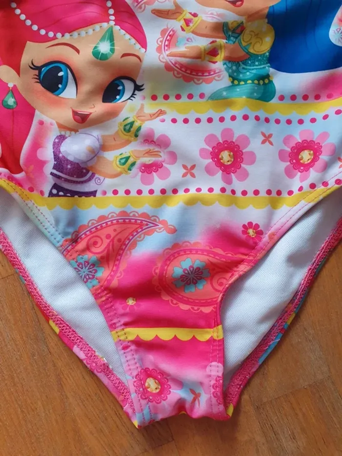 Maillot de bain 5/6 ans - photo numéro 3