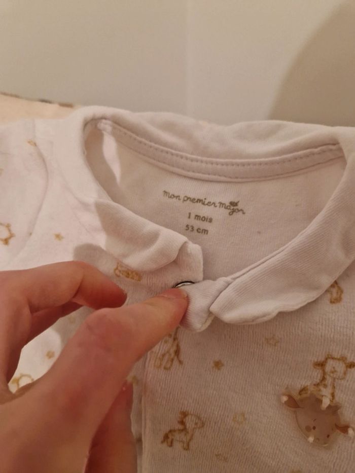 Pyjamas 1 mois - photo numéro 4
