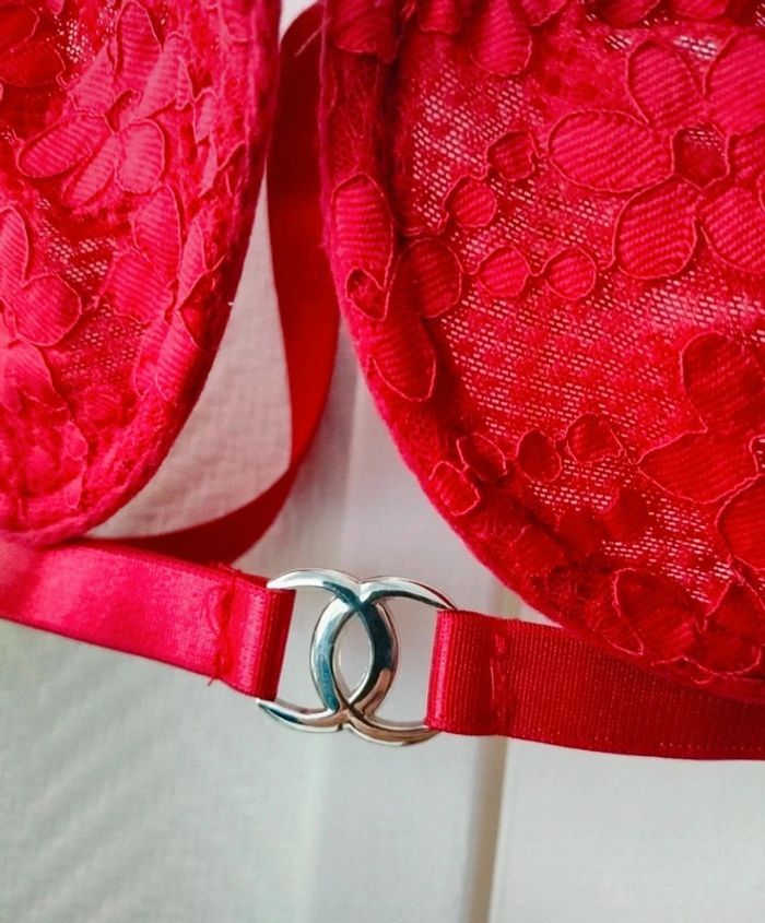 Soutien-gorge dentelle rouge S - photo numéro 4