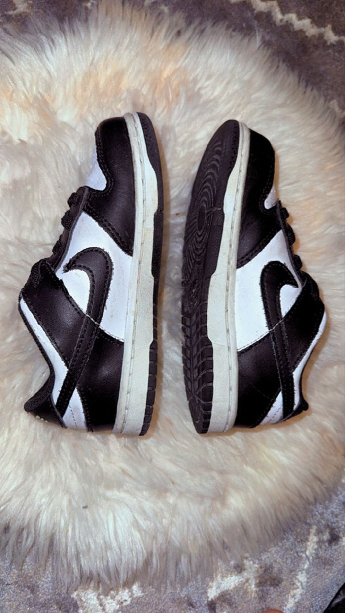 Basket enfants de 3ans  taille :27 EUR