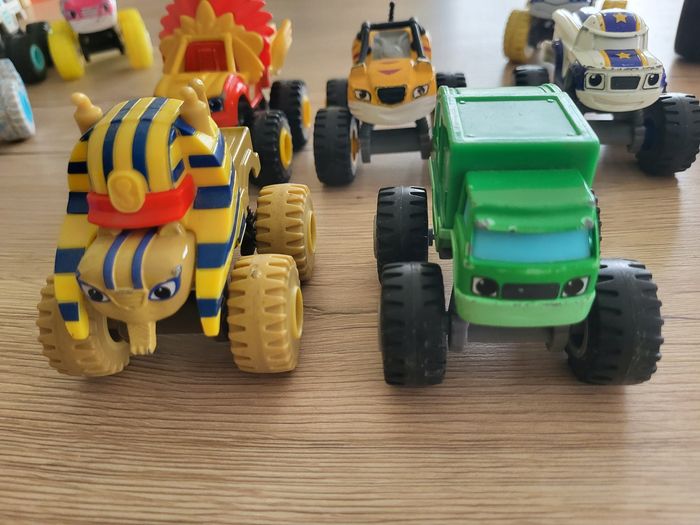 Cascade Blaze et les monsters machines + 14 vehicules - photo numéro 6
