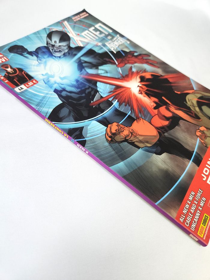 X-Men Vs Uncanny Avengers 6A - Panini Comics - Décembre 2013 - photo numéro 2