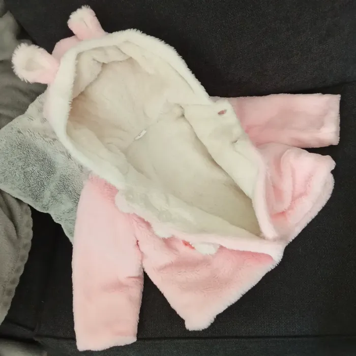 Manteau à capuche 2 ans - photo numéro 2